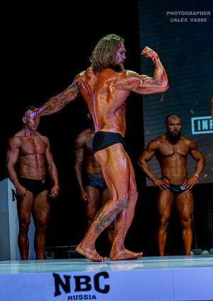 CLASSIC PHYSIQUE НОВИЧКИ